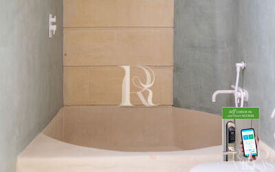 Russarda - Deluxe Room with Bath Tub - Borgo Bianco