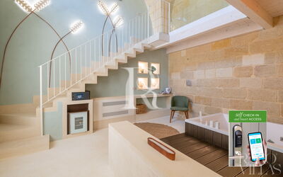 Drusilla - Deluxe Room with Bath Tub - Borgo Bianco