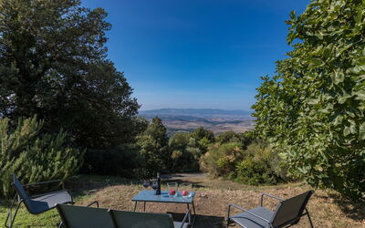 Villa Belvedere: Buitenshuis