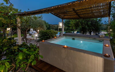 La Corte: bassin, Extérieur, Jardin