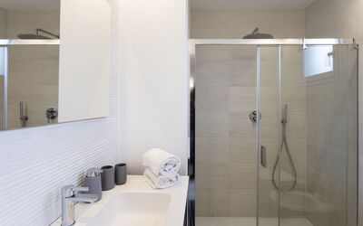 Villa Vitara: Badkamer