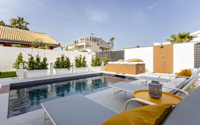 Villa Vitara: Buitenshuis, Tuin, zwembad