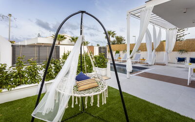 Villa Vitara: Buitenshuis, Tuin