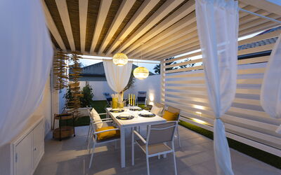 Villa Vitara: Buitenshuis, Tuin