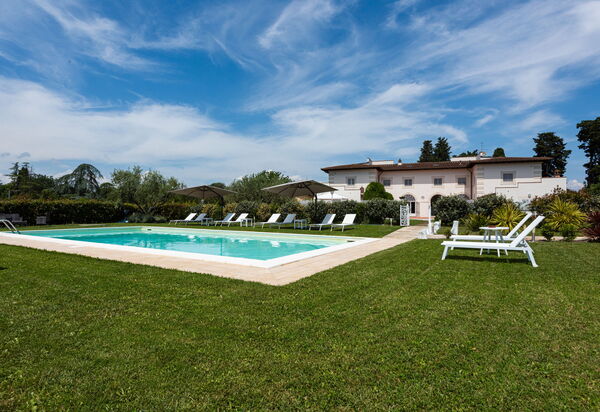 Villa Yvonne