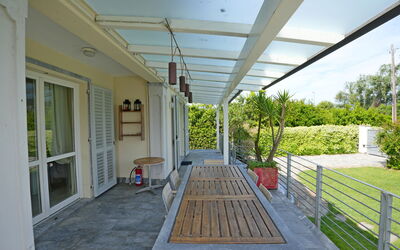 Villa Alex: Balcony / Terrace / Patio