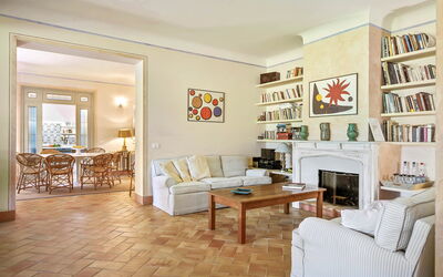 Casale Rosa: Living Room