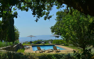 Villa Il Troscione: Outdoor, Pool