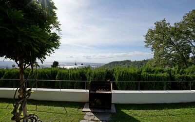 Villa Corsanico: Buitenshuis, Keer bekeken