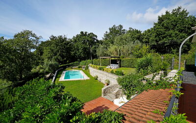 Villa Corsanico: Buitenshuis, Tuin, zwembad