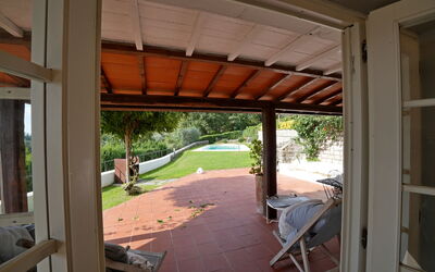 Villa Corsanico: Buitenshuis