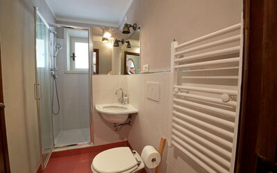 Villa Corsanico: Badkamer