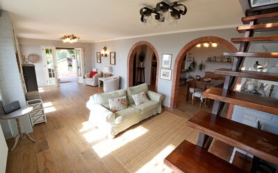 Villa Corsanico: Woonkamer