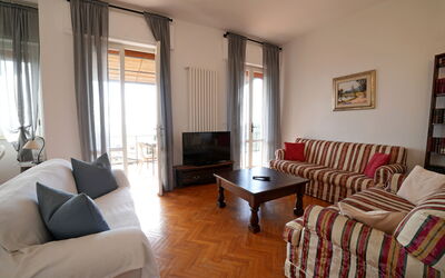 Villa Corsanico: Woonkamer