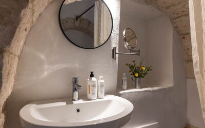 Masseria le Monache: Bagno, Caratteristiche, Primavera, Vista Panoramica