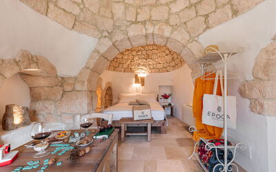 Masseria le Monache: Camera da letto, Dettagli della stanza, Primavera, Vista Panoramica