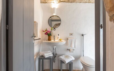 Masseria le Monache: Bagno, Caratteristiche, Dettagli della stanza, Primavera