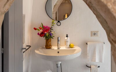 Masseria le Monache: Bagno, Caratteristiche, Dettagli della stanza, Primavera
