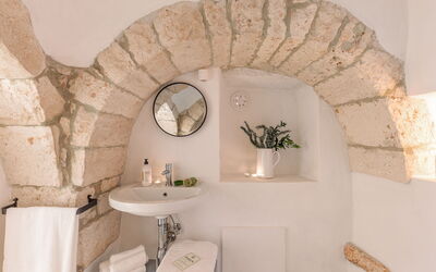 Masseria le Monache: Bagno, Caratteristiche, Primavera, Vista Panoramica