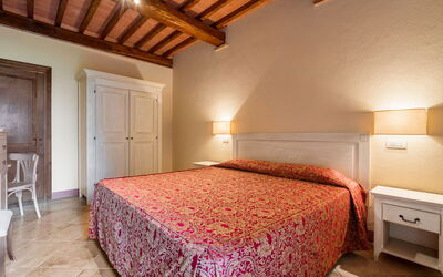 Villa Montecarulli: Automne, chambre à coucher, Été, Printemps