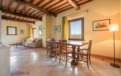 Villa Montecarulli: Automne, Été, Printemps, Salon