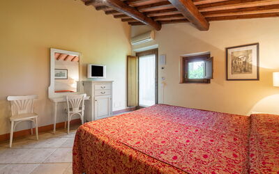 Villa Montecarulli: Automne, chambre à coucher, Été, Printemps