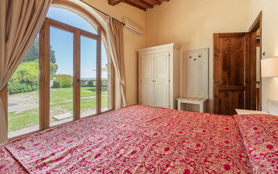 Villa Montecarulli: Automne, chambre à coucher, Été, Printemps