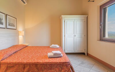 Villa Montecarulli: Automne, chambre à coucher, Été, Printemps