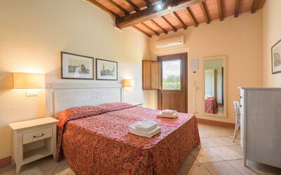 Villa Montecarulli: Automne, chambre à coucher, Été, Printemps