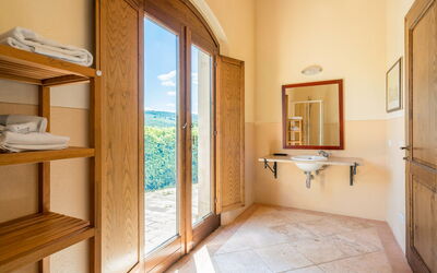 Villa Montecarulli: Automne, Été, Printemps, Salle de bain