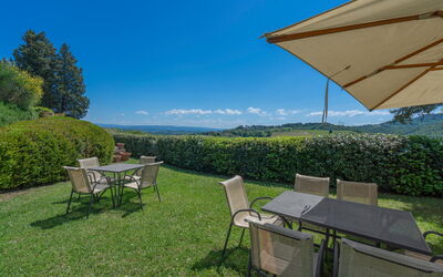 Villa Montecarulli in San Gimignano Private Pool: Automne, Été, Jardin, Printemps