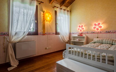 Villa Tania: Autunno, Camera da letto, Estate, Primavera