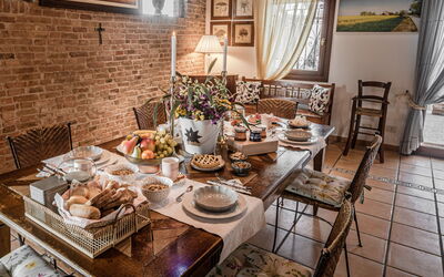 Villa Tania: Autunno, Estate, Primavera, Sala da pranzo