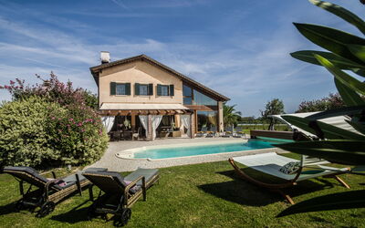 Villa Tania, Pool, Garden, Wifi, Jesolo: Autunno, Estate, Giardino, Piscina, Primavera