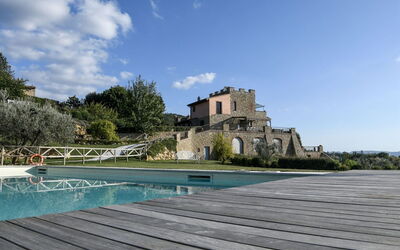 Villa Torresassa: bassin, Extérieur, Extérieurs