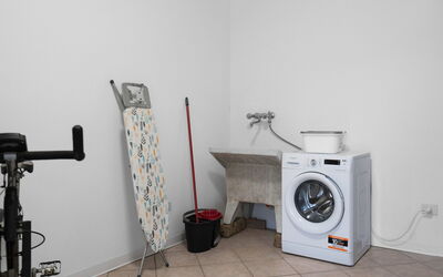 Borgo House in Florentine Hills with Pool: Altra Stanza, Autunno, Estate, Primavera