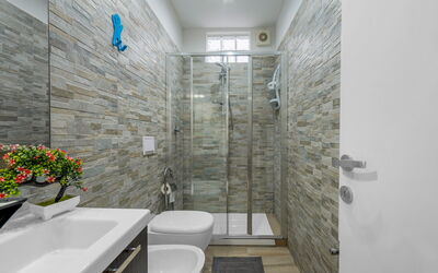 Borgo House in Florentine Hills with Pool: Autunno, Bagno, Estate, Primavera