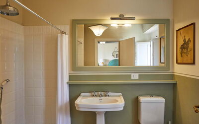 Poggio Cavallino Private Pool, Wifi, Maremma: Autumn, Bathroom, Spring, Summer