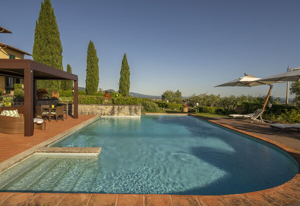 Villa Alessia Luxury: Autumn, Pool, Spring, Summer
