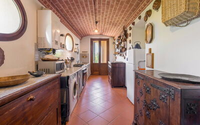 Villa Acquaviva with Pool in Perugia: Autumn, Kitchen, Spring, Summer