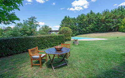 Villa Acquaviva with Pool in Perugia: Autumn, Garden, Pool, Spring, Summer