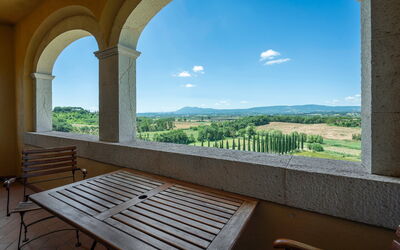 Villa Acquaviva with Pool in Perugia: Autumn, Balcony / Terrace / Patio, Spring, Summer