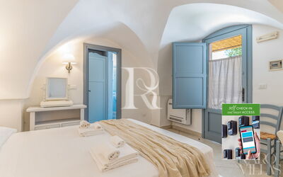 Genziana Romantic con Patio by Raro Rooms - Masseria Lamagrotte