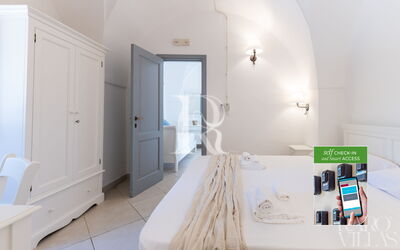 Suite Azalea by Raro Rooms - Masseria Lamagrotte