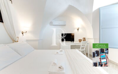 Iris Romantic con Patio by Raro Rooms - Masseria Lamagrotte