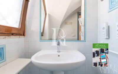 Iris Romantic con Patio by Raro Rooms - Masseria Lamagrotte