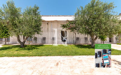 Deluxe Room Camelia by Raro Rooms - Masseria Lamagrotte