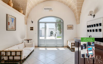 Iris Romantic con Patio by Raro Rooms - Masseria Lamagrotte