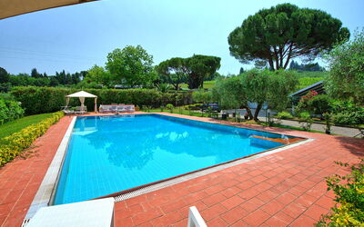 Villa Adriana: Buitenkanten, Buitenshuis, zwembad