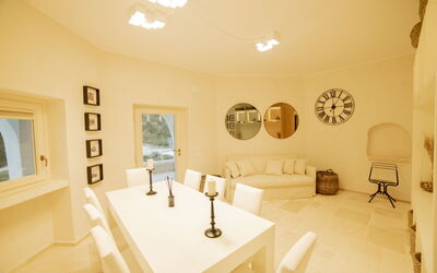 Villa Leonardo: Autunno, Estate, Primavera, Soggiorno